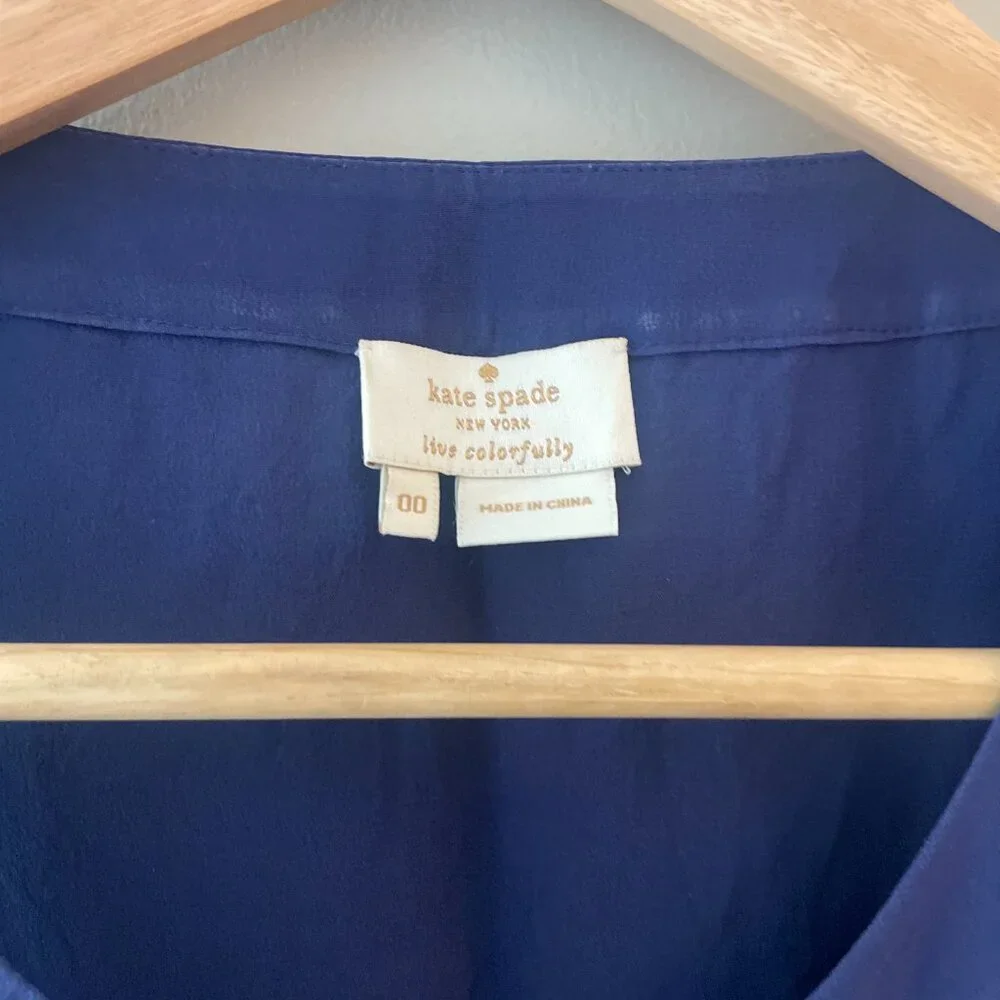 EUC Kate Spade Gemma Silk Split V Neck Top French Navy Blue Size 00